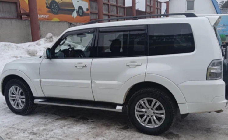 Оформили замену двигателя для автомобиля Mitsubishi Pajero в Киришах за 21000 ₽